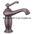 Novidade Antique Brass Banheiro Bacia Sink Water Tap Mixer (Q13802c)